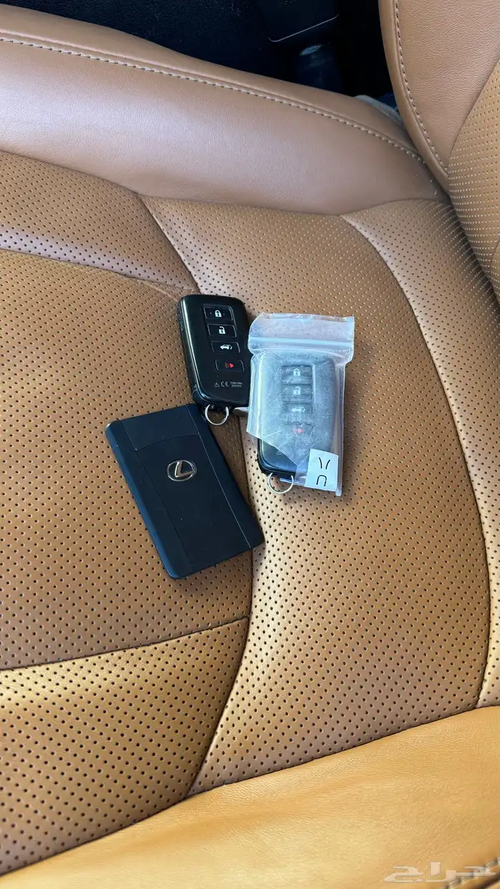 مباع لكزس LX 2021 فل كامل بحالة الوكالة 31