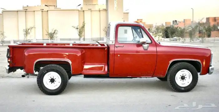 جمس سييرا 1980 احمر مع لوحه ( ر ص ل 1 ) 7