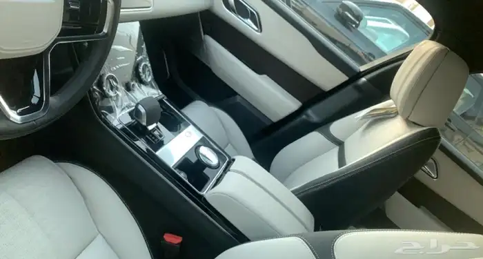 وارد الناغي Velar S 2021 ممشى 90 الف وكالة اعلى فئة 3