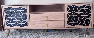 مكتبه نظيفة جدا 0