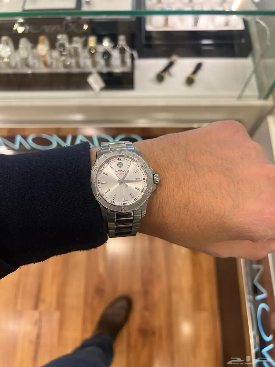 ساعة موفادو MOVADO- Series 800 - بحالة ممتازة . 1
