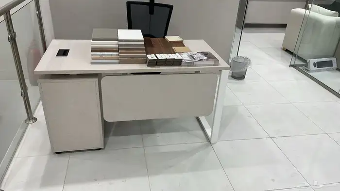 مكتب مستورد مقاس 70x140 5