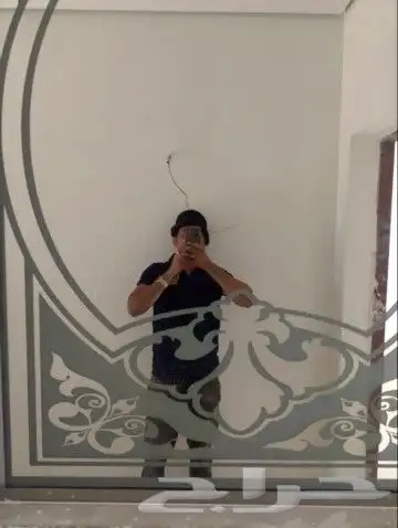 فني زجاج سكريت 1