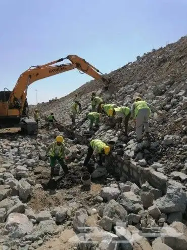 مقاولين نبحث عن مشاريع اعمال حجر 6