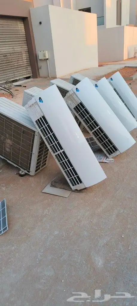 Split air conditioner transportation in Riyadh installation 8