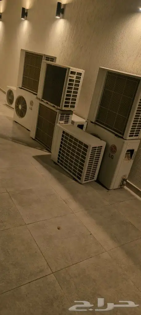 Split air conditioner transportation in Riyadh installation 4