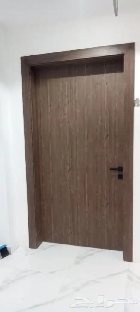 فني تركيب ابواب بي سي 4