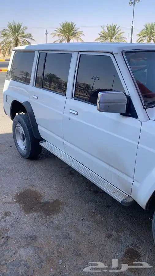 للبيع جيب نيسان 92 0