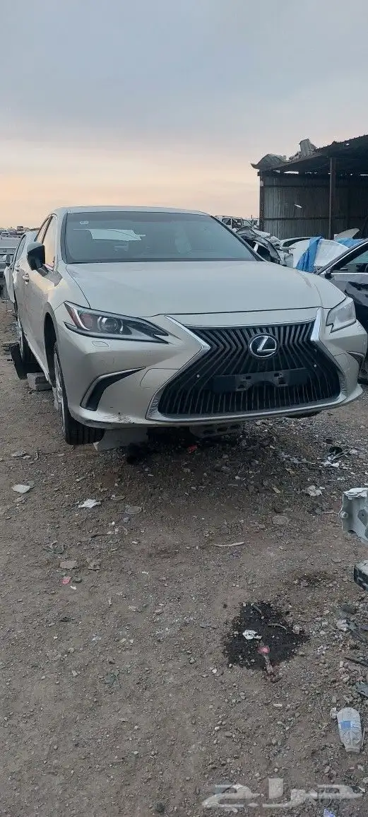 قطع غيار لكزس ES 7
