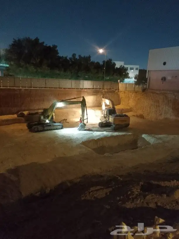 مقاول حفر وترحيل وتسويه اراضي 0