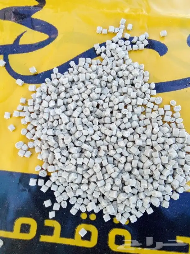 فكره مشروع اعاده تدوير بلاستيك لدي الاداره والمشتروات والمبي 2