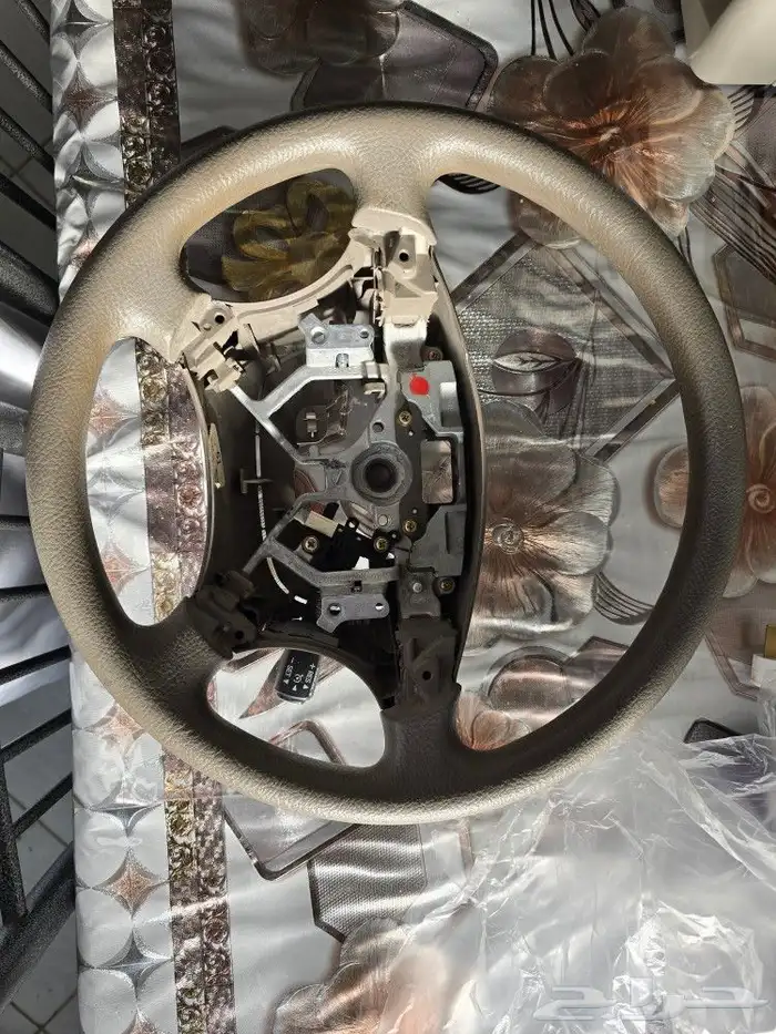 دركسون اريون بعروقه لسيارة مخزنه وراحت تالف 0