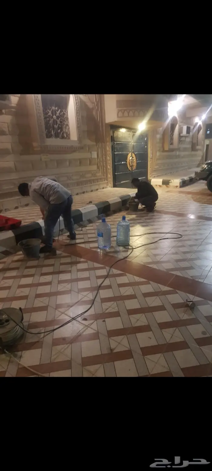 بيت شعر ملكي ومظلات وسواتر 13