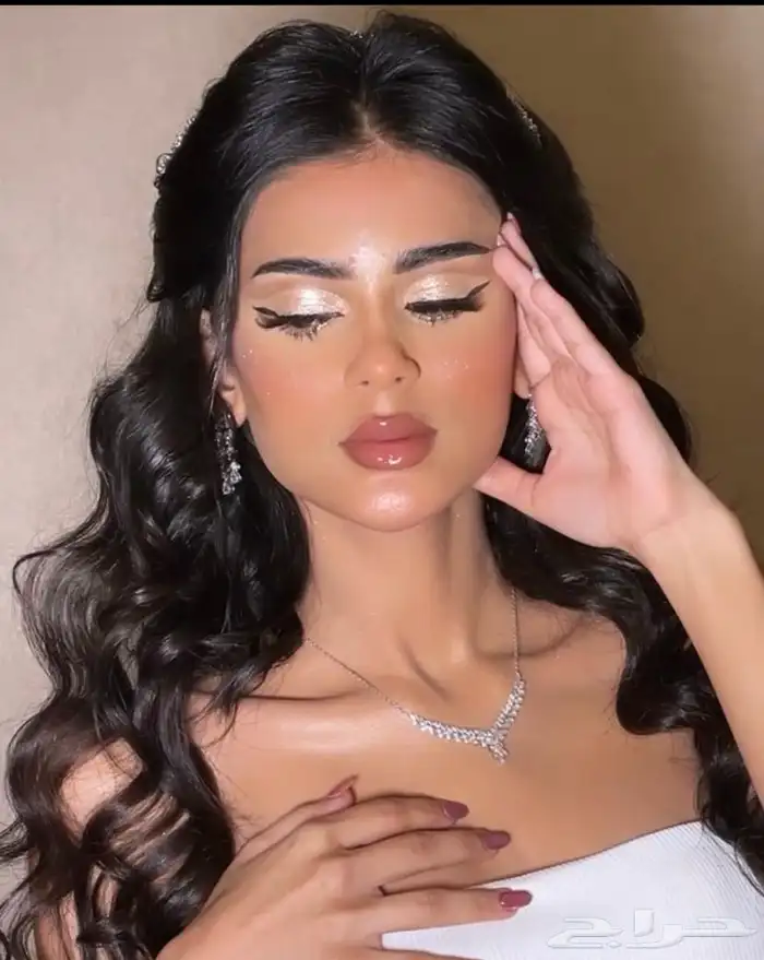 ميكب ارتست وهير ستايل حاصلة على عدة شهادات 0