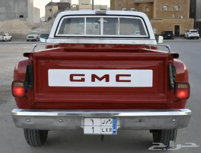 جمس سييرا 1980 احمر مع لوحه ( ر ص ل 1 ) 5