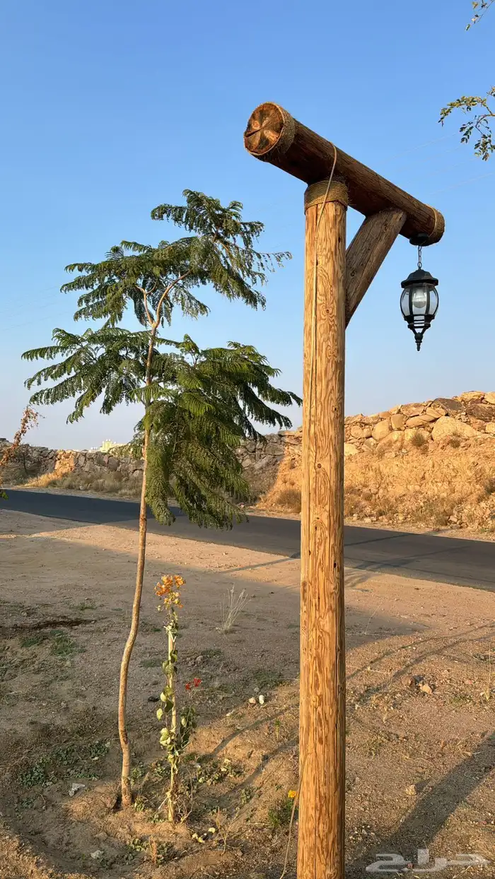 تنسيق حدايق اعمده اناره خشبيه 6