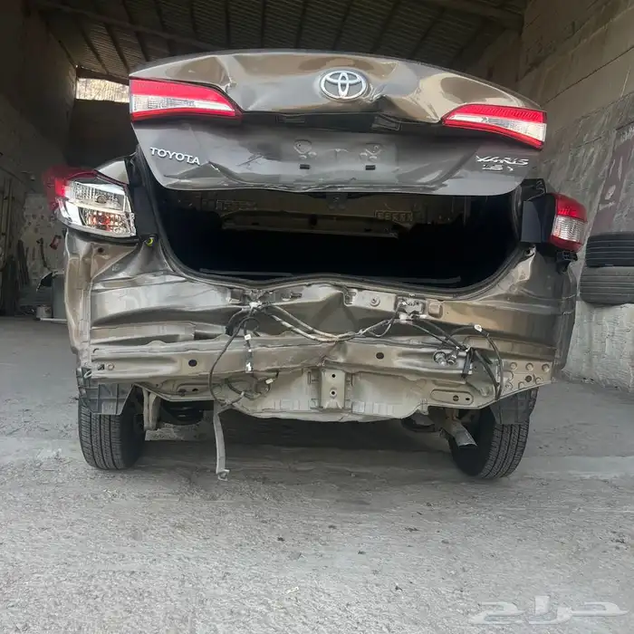 كامري 18