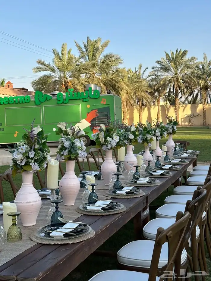 كوشات كوش مداخل استقبال طاولات طعام Vip 15
