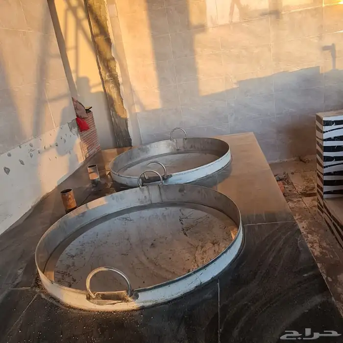 مداخن طاولات مغاسل تجهيز مطاعم ومطابخ وفنادق وكوفيه استانلس 76