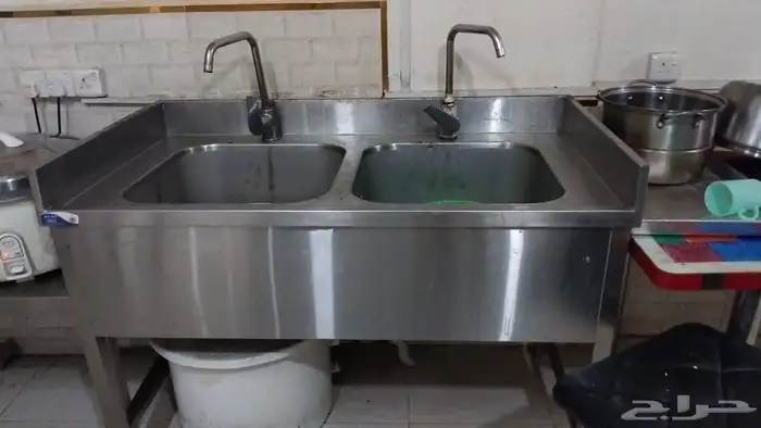 مداخن طاولات مغاسل تجهيز مطاعم ومطابخ وفنادق وكوفيه استانلس 11