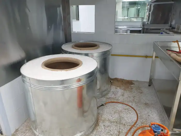 مداخن طاولات مغاسل تجهيز مطاعم ومطابخ وفنادق وكوفيه استانلس 84