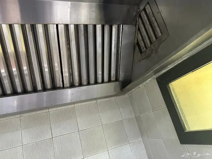 مداخن طاولات مغاسل تجهيز مطاعم ومطابخ وفنادق وكوفيه استانلس 16