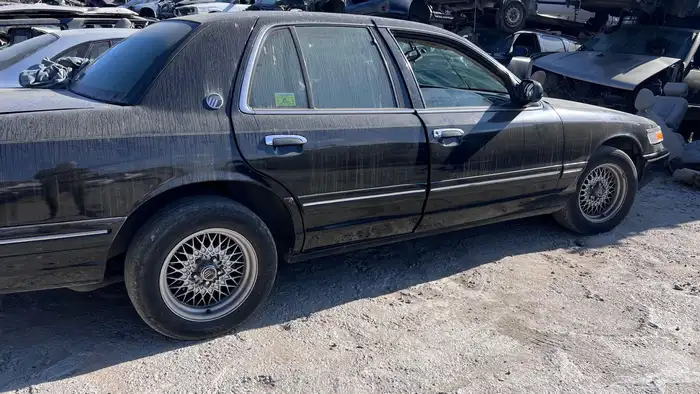 فورد 97-95 ماركيز 1