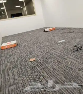 بلاط مكاتب 2