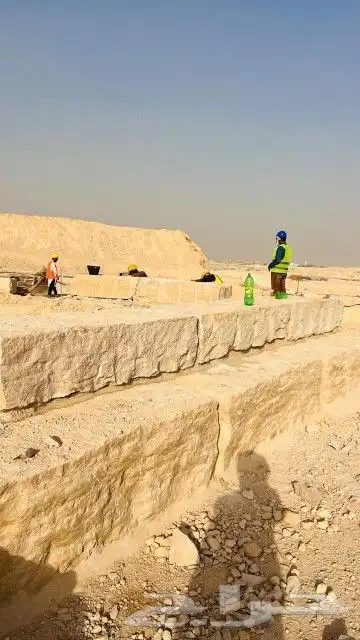عمل حجر 2