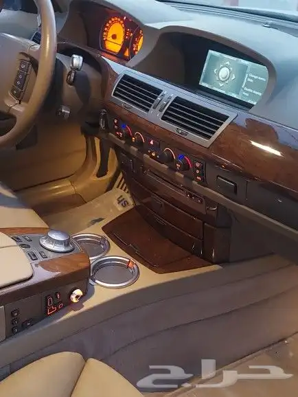 BMW 735IL 2005 مخزن 6