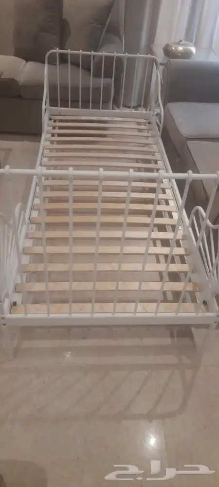 سرير مستعمل للبيع 1