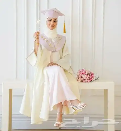 عبايات تخرج 2025 5