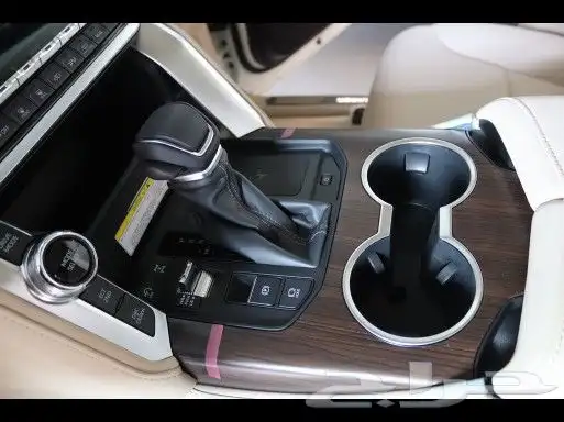 لاندكروزر GXR L4 بنزين موديل 2025 5