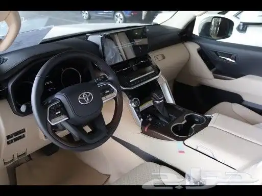 لاندكروزر GXR L4 بنزين موديل 2025 18
