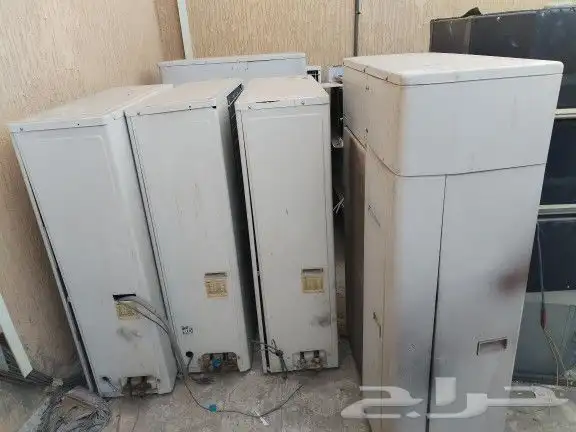 فني تكيف مركزي واعمال دكت سبليت 1