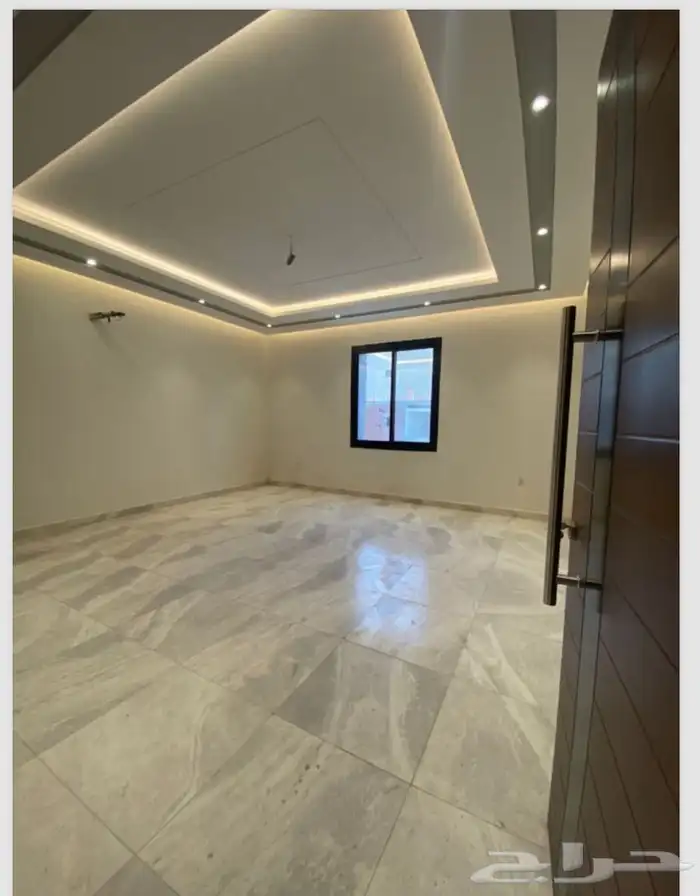 شقة 5 غرف امامية شقتين في الدور للبيع مساحة كبيرة 1