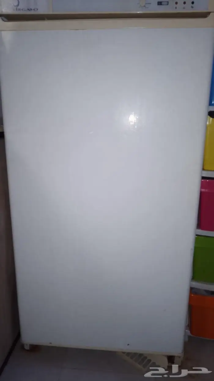 فريزر عمودي للبيع 2