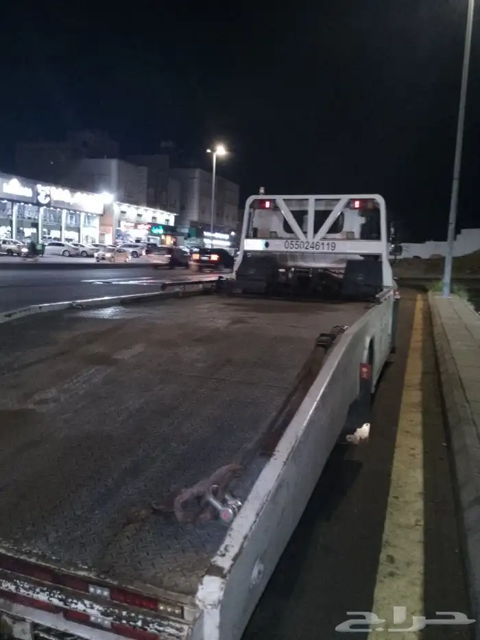 سطحه جده لنقل سيارات 1