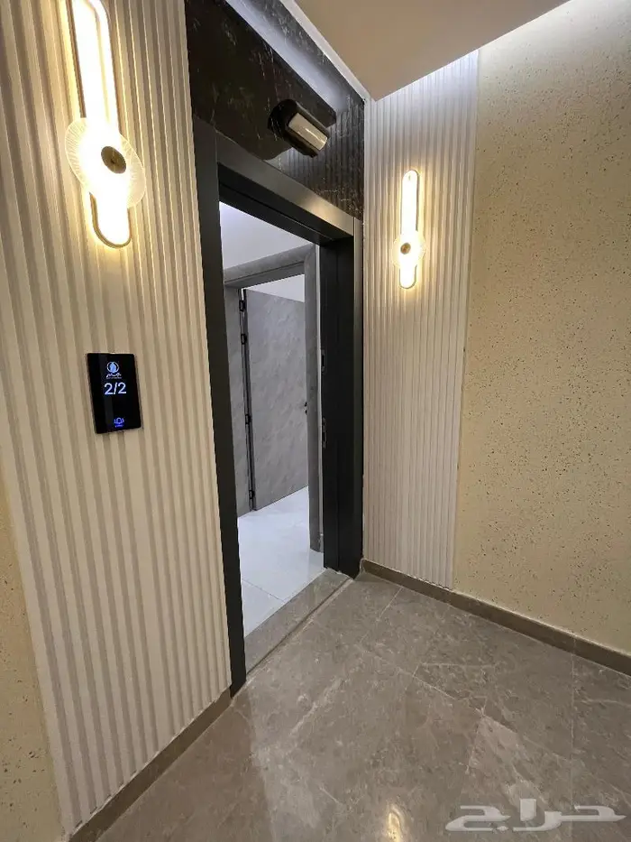 تملك شقة سكنية بتصميم عصري. 11