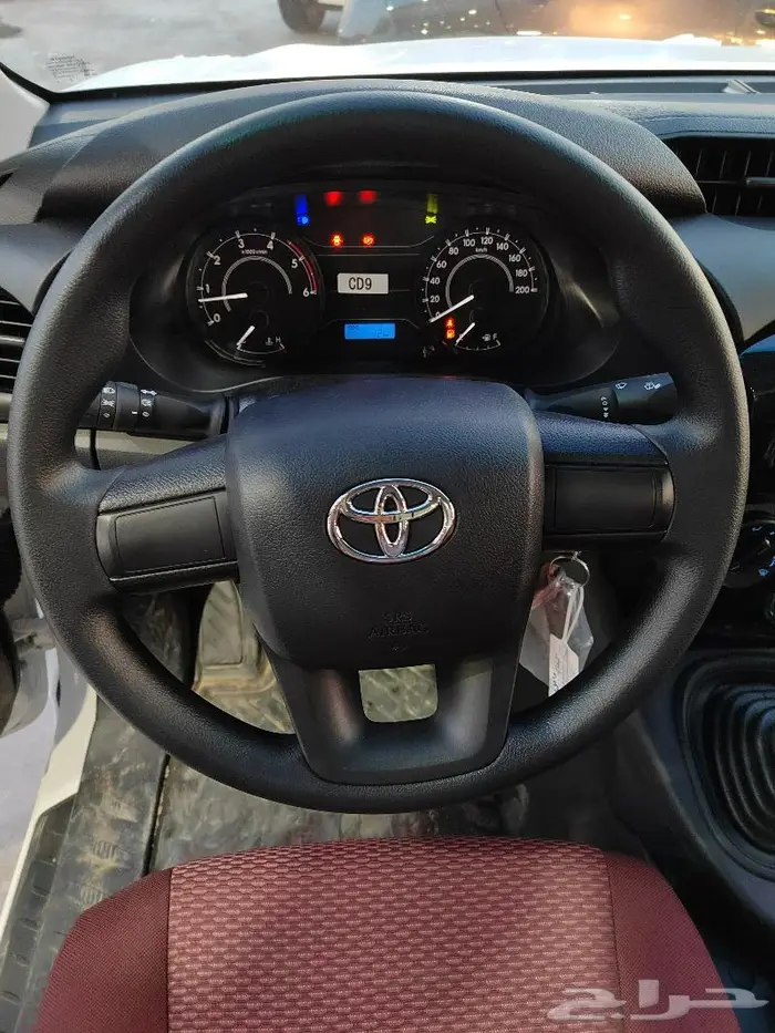 تويوتا هايلكس غمارة GL ديزل 2.4 بدون دبل بطاقة سعودي 2025 4