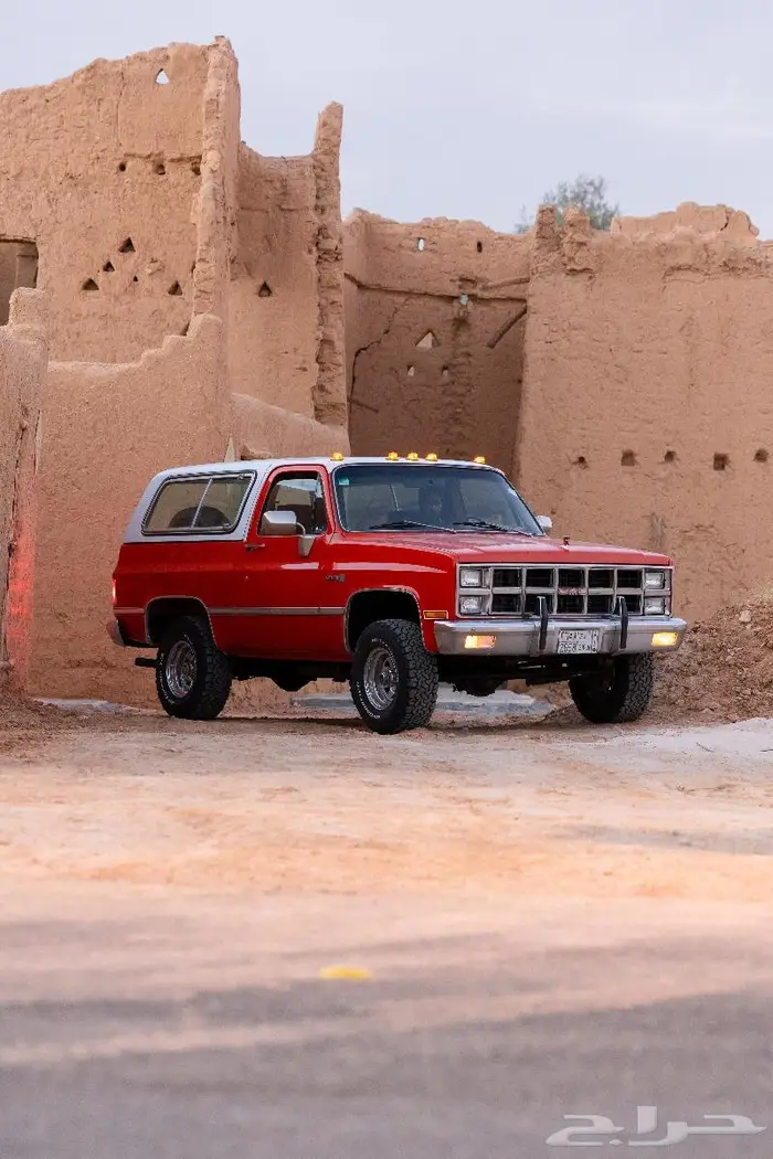 الزين و النادر جمس جيمي بليزر ربع K5 موديل 1981 12