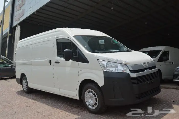تويوتا باص هايس 2025 ديزل سقف مرتفع قير اوتوماتيك عبداللطيف 0