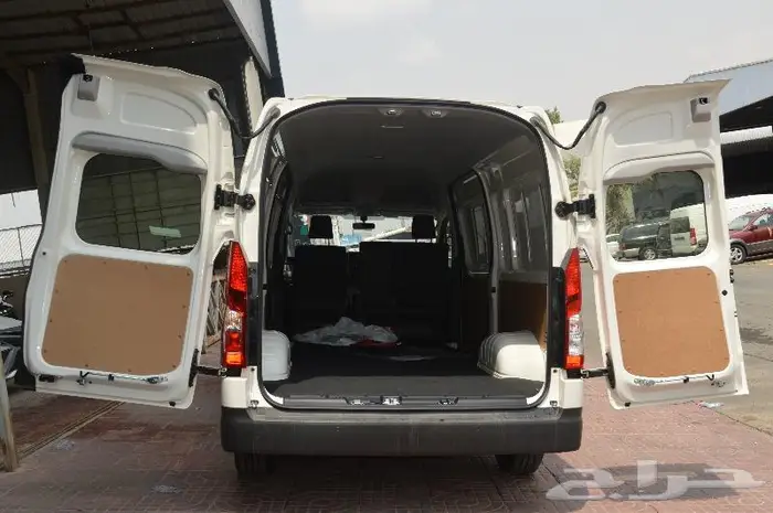 تويوتا باص هايس 2025 ديزل سقف مرتفع قير اوتوماتيك عبداللطيف 15