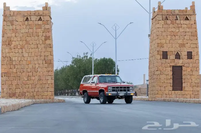الزين و النادر جمس جيمي بليزر ربع K5 موديل 1981 1