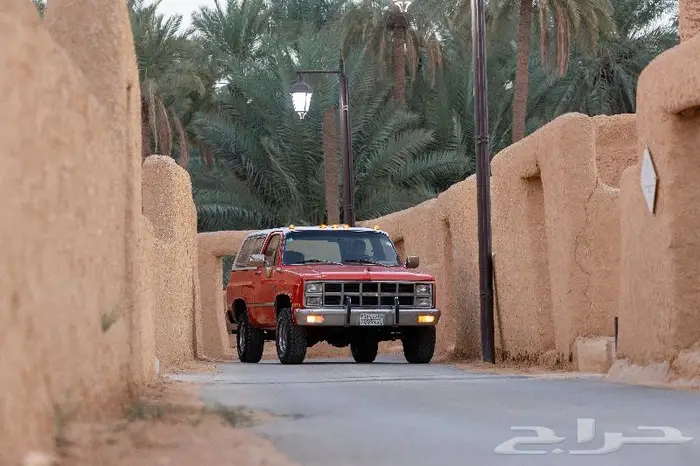 الزين و النادر جمس جيمي بليزر ربع K5 موديل 1981 8