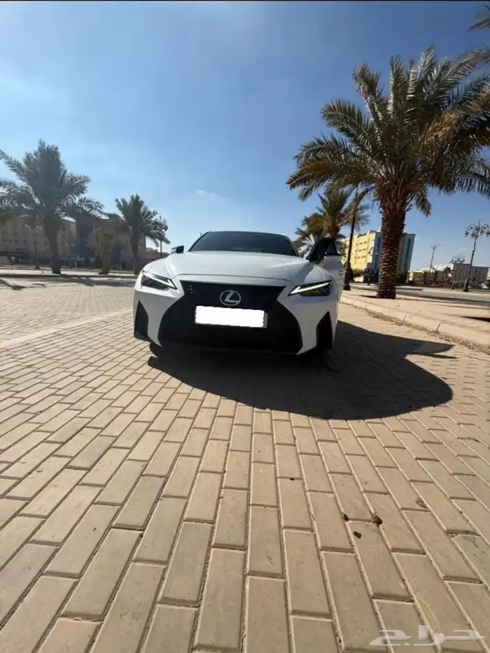 لكزس is 300F 2022 7