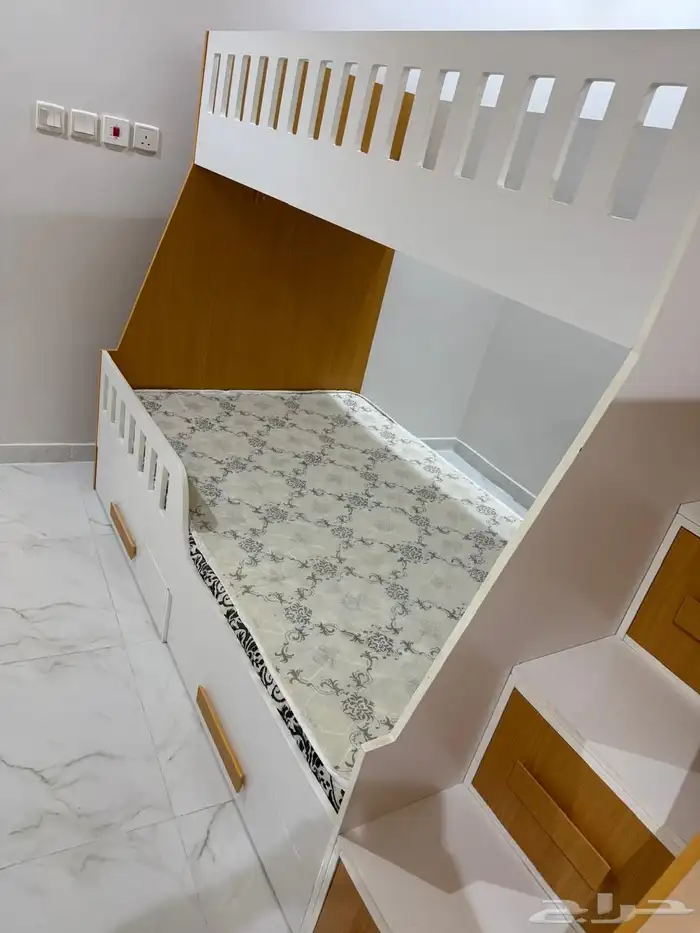 سرير أطفال 1