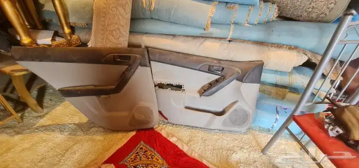 قطع غياكيا سيراتو تركب من 2009 الى 2013 مرايه يسار وقزاز باب 4