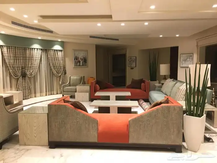 قصر فخم وفاره جدا  للبيع بحي المرجان على شارعين مساحة 2250 م 6