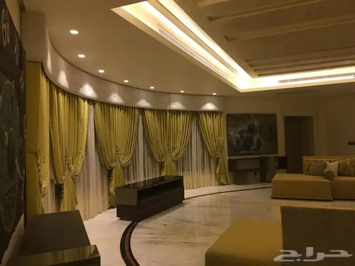 قصر فخم وفاره جدا  للبيع بحي المرجان على شارعين مساحة 2250 م 5